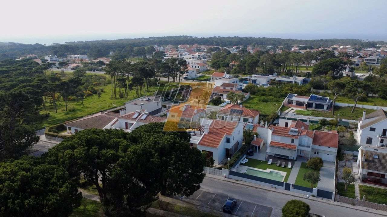 Terreno para Venda em Sesimbra (Castelo) Foto 1