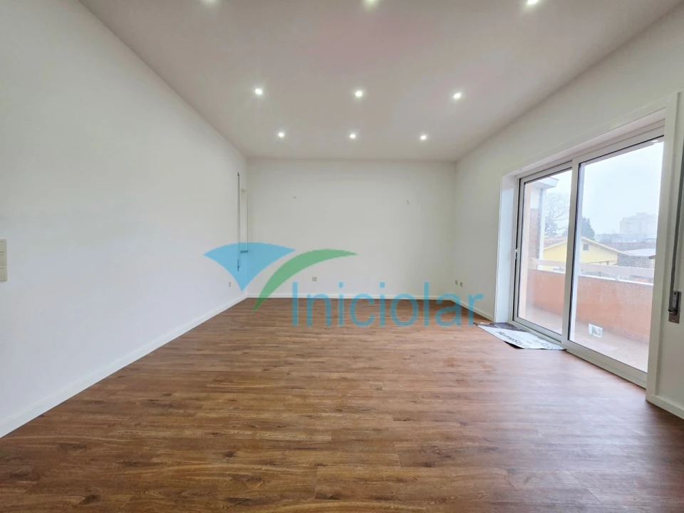 Apartamento T3 para Venda em Aguas Santas Foto 4