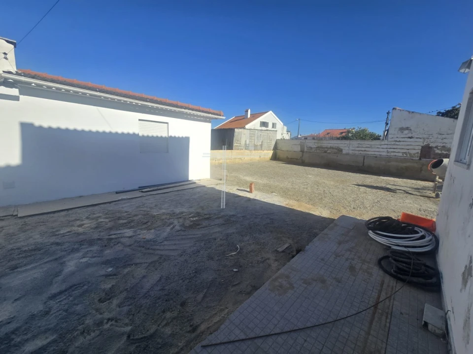 Moradia T4 para Venda em Charneca de Caparica e Sobreda Foto 7
