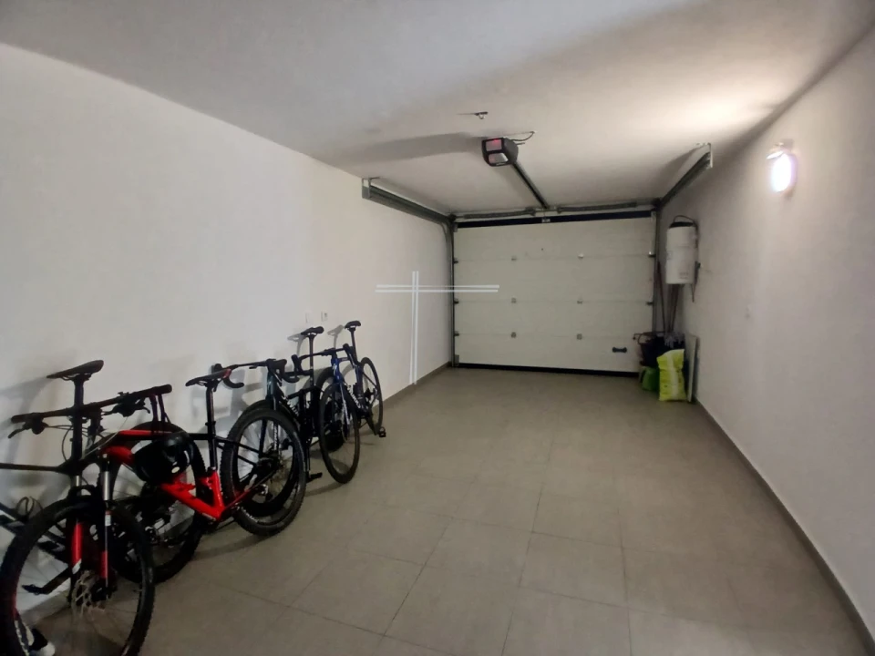 Moradia T4 para Venda em Charneca de Caparica e Sobreda Foto 32