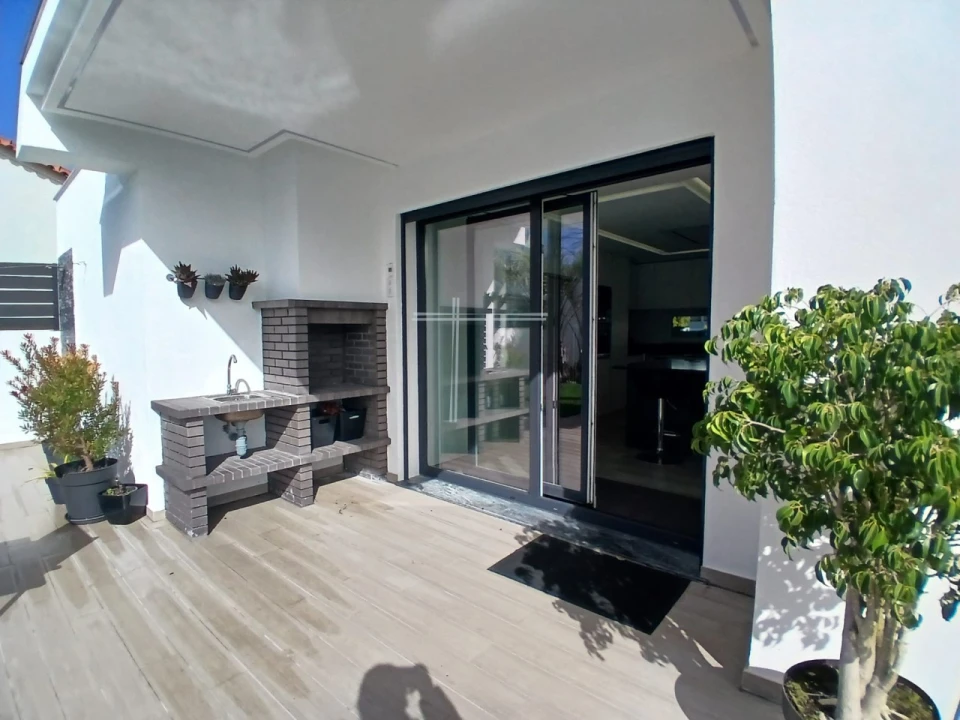 Moradia T4 para Venda em Charneca de Caparica e Sobreda Foto 33