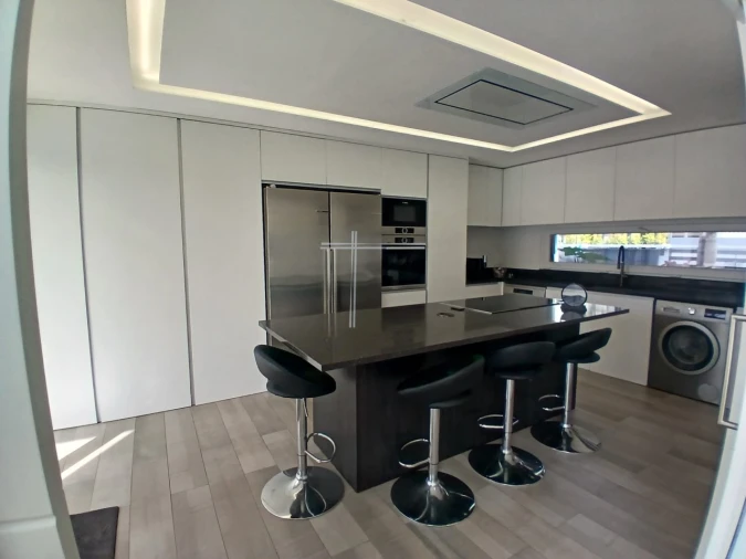 Moradia T4 para Venda em Charneca de Caparica e Sobreda Foto 3