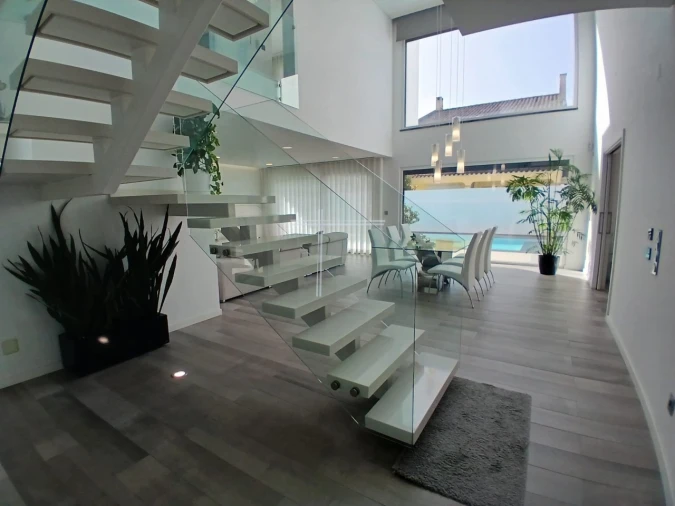 Moradia T4 para Venda em Charneca de Caparica e Sobreda Foto 4