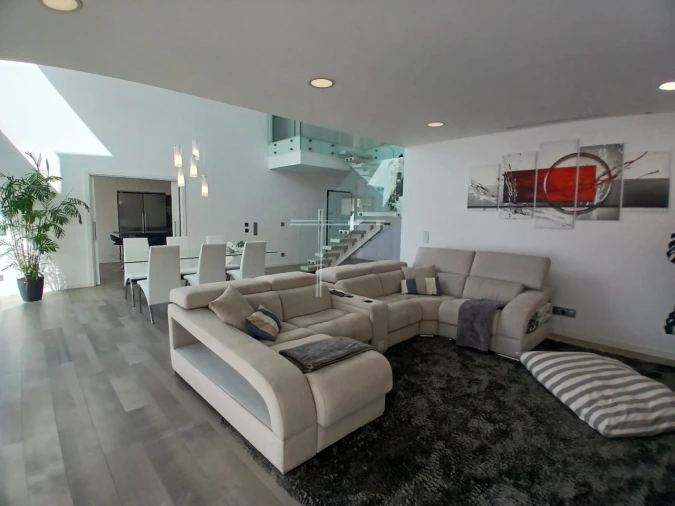 Moradia T4 para Venda em Charneca de Caparica e Sobreda Foto 6