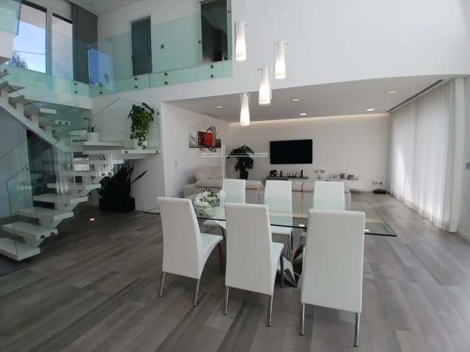 Moradia T4 para Venda em Charneca de Caparica e Sobreda Foto 7