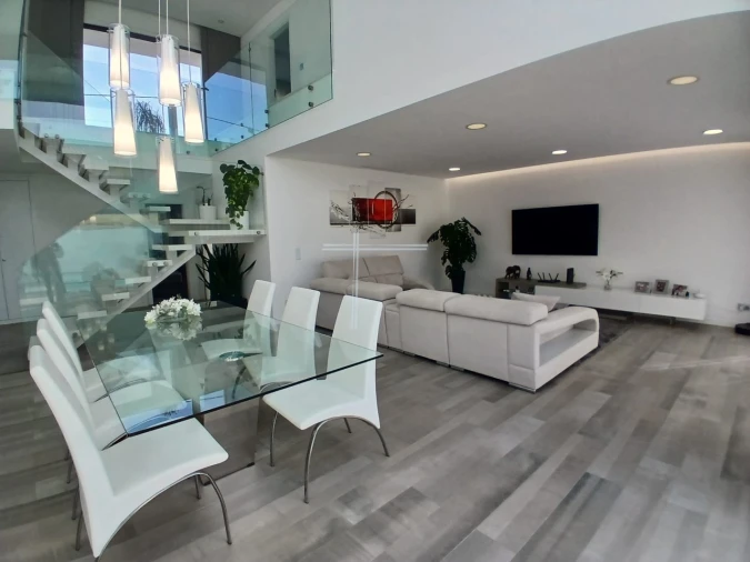 Moradia T4 para Venda em Charneca de Caparica e Sobreda Foto 8