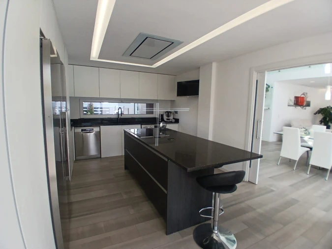 Moradia T4 para Venda em Charneca de Caparica e Sobreda Foto 11