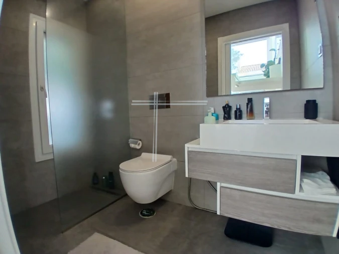 Moradia T4 para Venda em Charneca de Caparica e Sobreda Foto 18