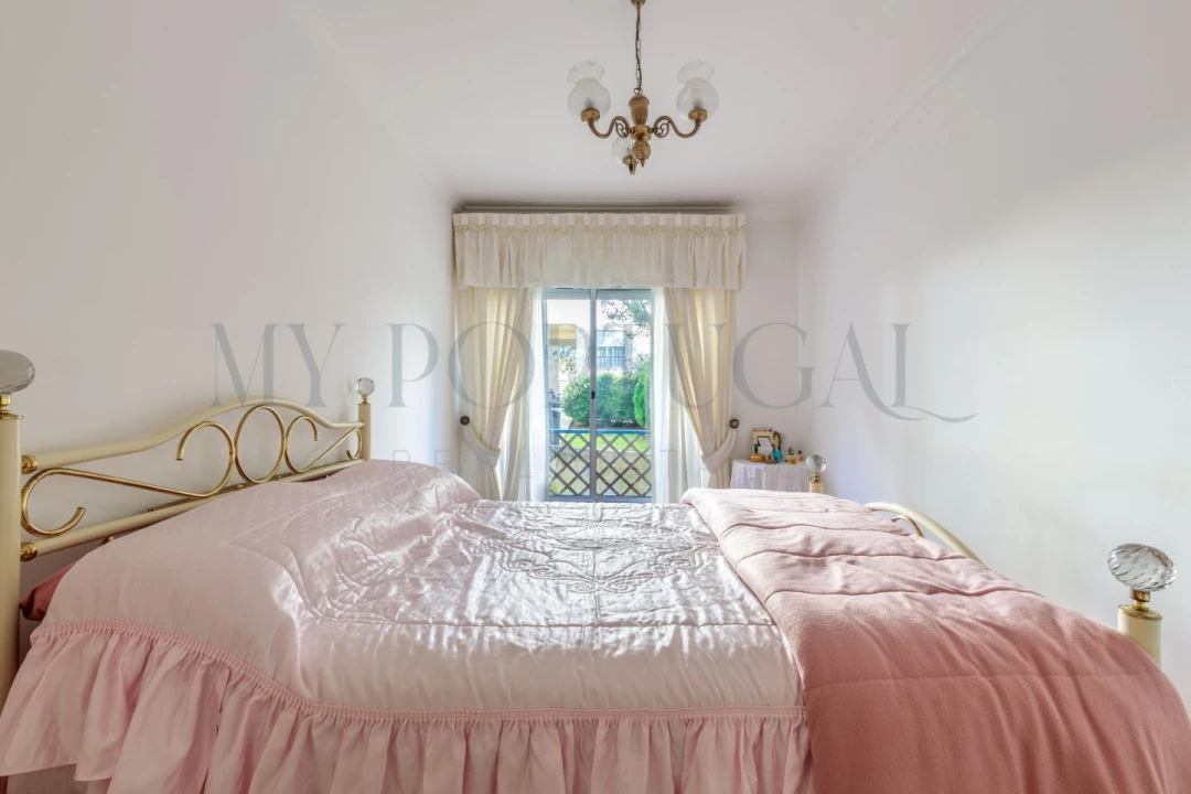 Apartamento T1 para Venda em Carcavelos e Parede Foto 6