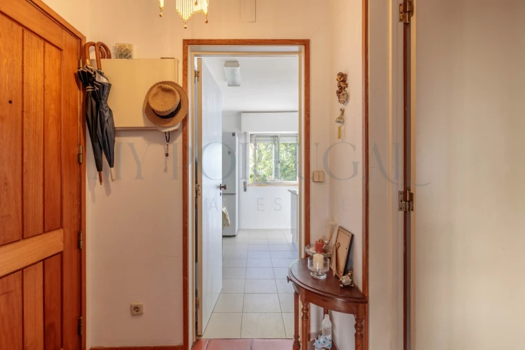 Apartamento T1 para Venda em Carcavelos e Parede Foto 15