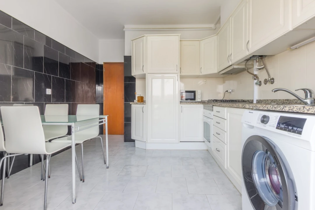 Apartamento T2 para Venda em Laranjeiro e Feijó Foto 7