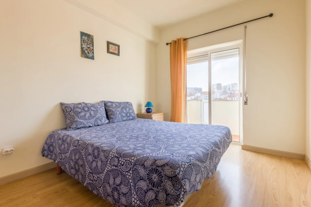 Apartamento T2 para Venda em Laranjeiro e Feijó Foto 14