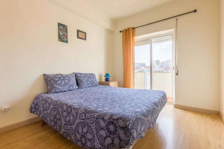 Apartamento T2 para Venda em Laranjeiro e Feijó Foto 14