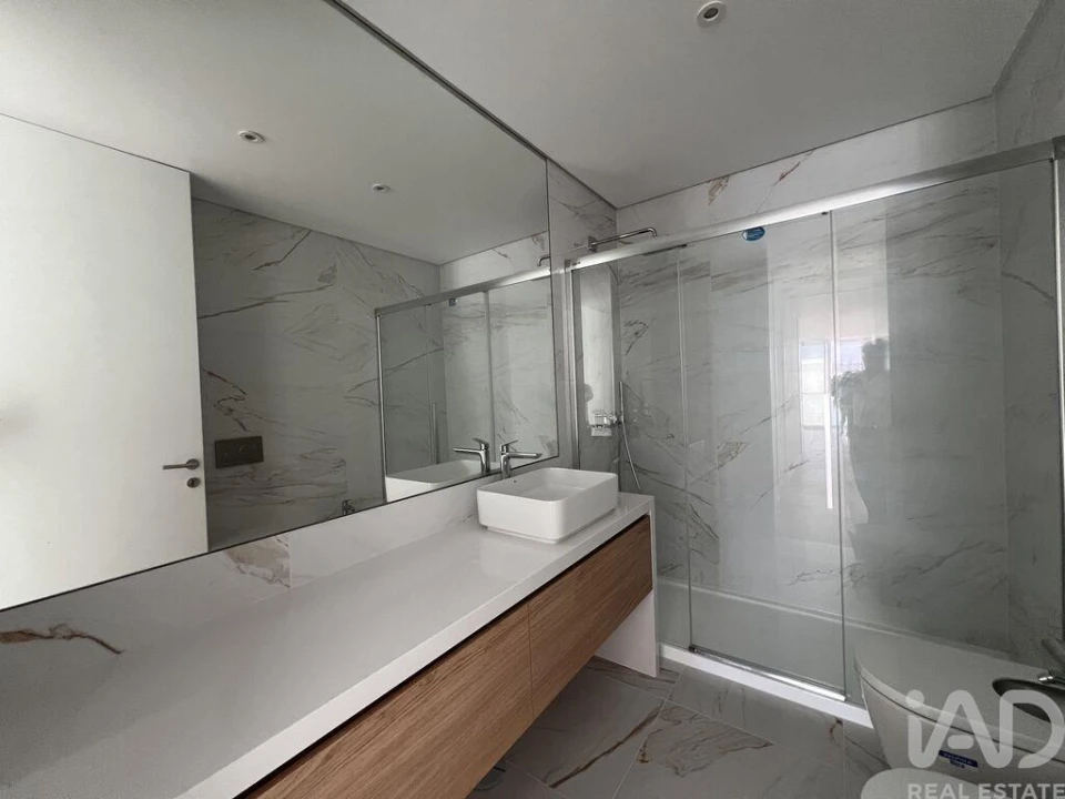 Apartamento para Venda em São Martinho do Porto Foto 13