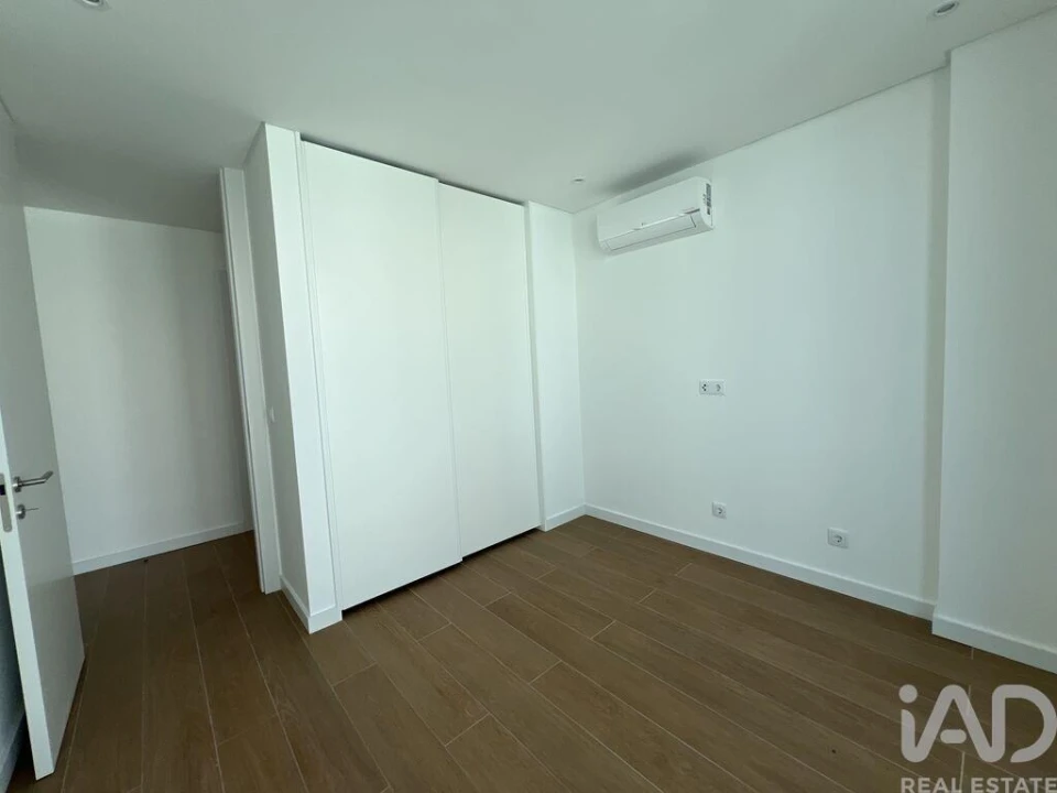 Apartamento para Venda em São Martinho do Porto Foto 16