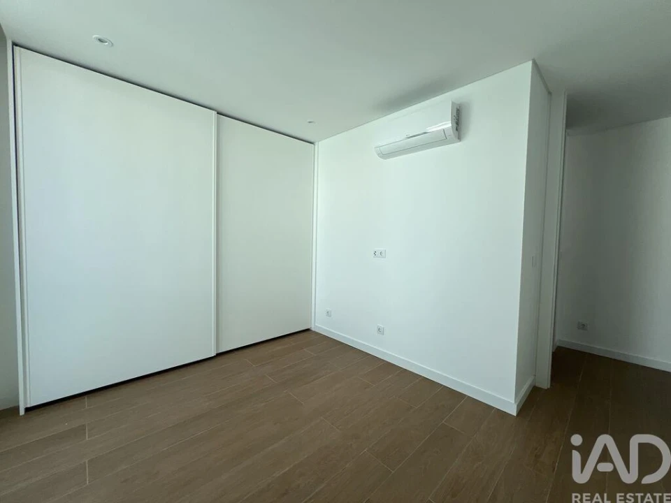 Apartamento para Venda em São Martinho do Porto Foto 18