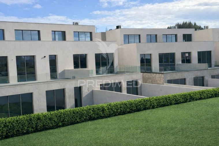 Apartamento T3 para Venda em Madalena Foto 18