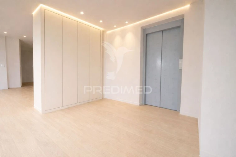 Apartamento T3 para Venda em Madalena Foto 6