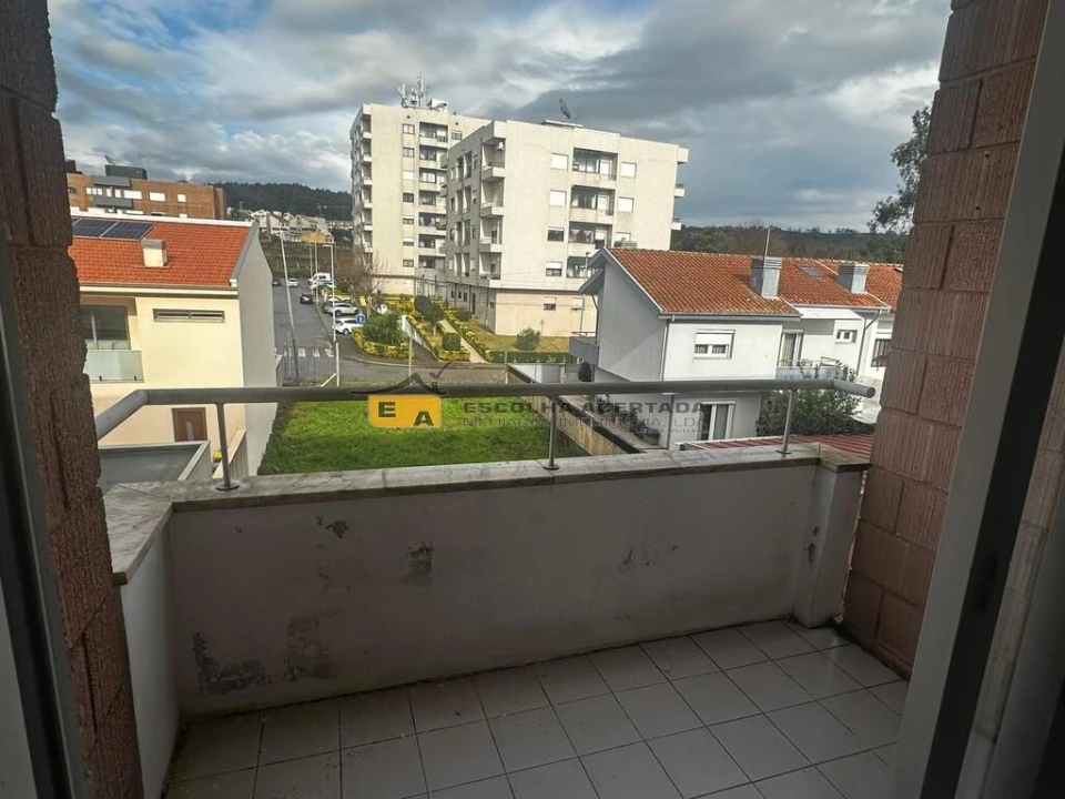 Apartamento T2 para Venda em Valongo Foto 6