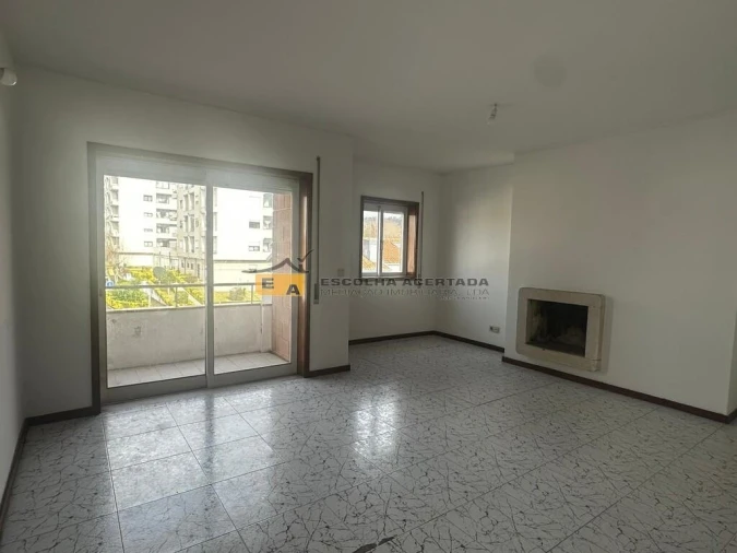Apartamento T2 para Venda em Valongo Foto 3