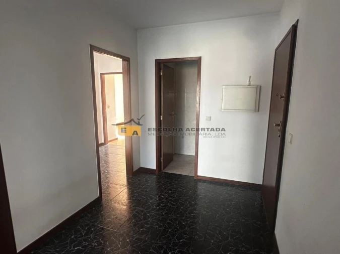 Apartamento T2 para Venda em Valongo Foto 7