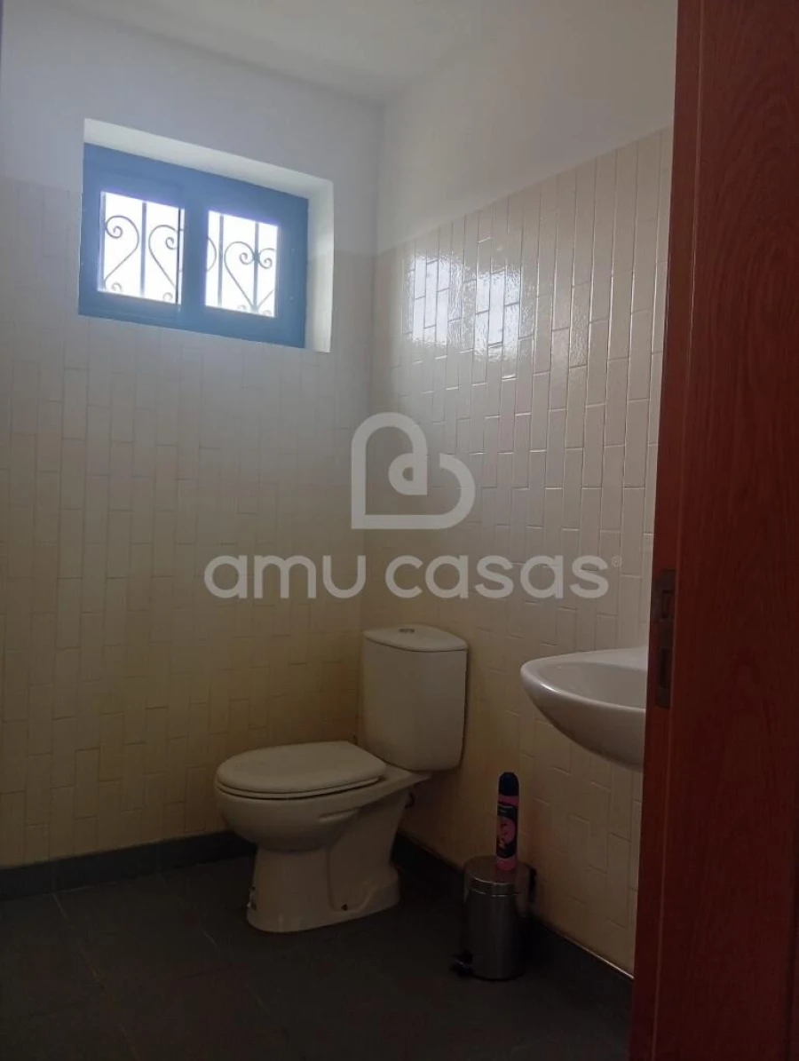 Loja para Venda em Nogueira do Cravo e Pindelo Foto 10