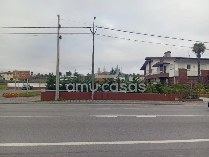 Loja para Venda em Nogueira do Cravo e Pindelo Foto 24