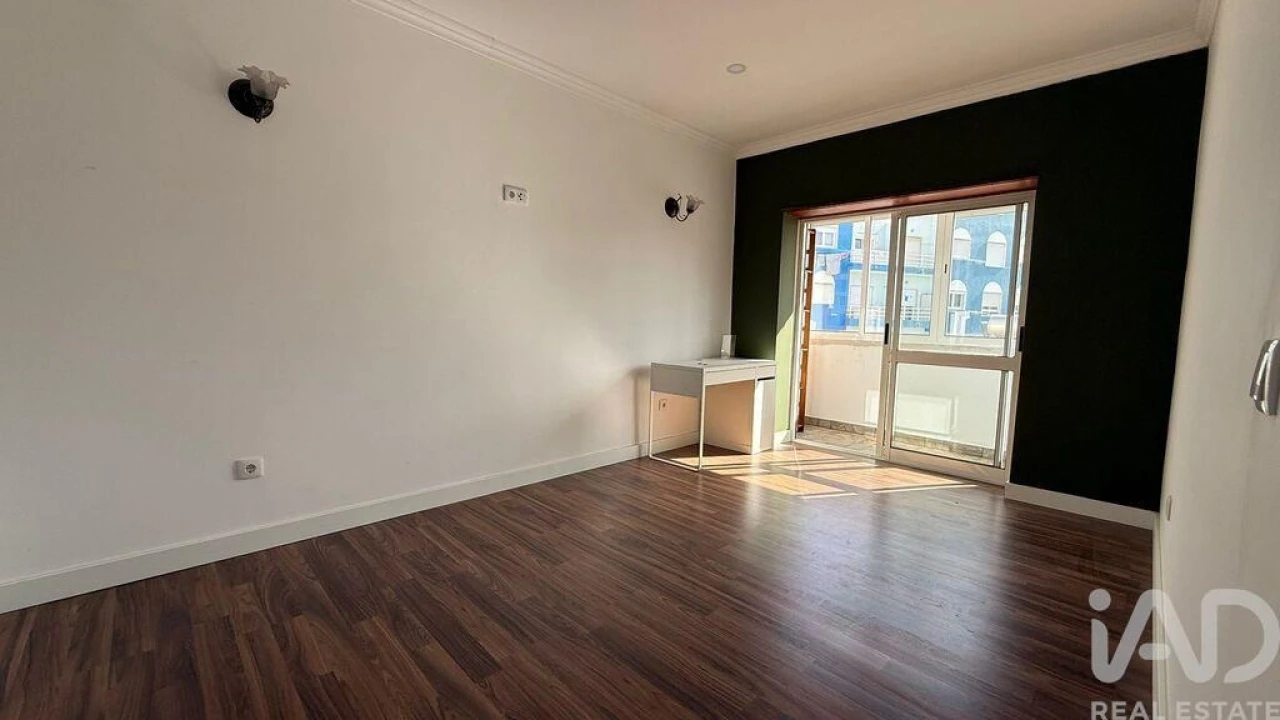 Apartamento T4 para Venda em Baixa da Banheira e Vale da Amoreira Foto 13