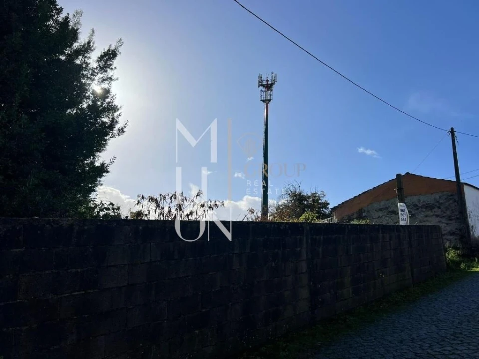 Terreno para Venda em Retorta e Tougues Foto 6