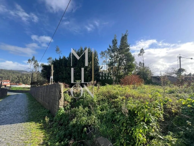 Terreno para Venda em Retorta e Tougues Foto 8