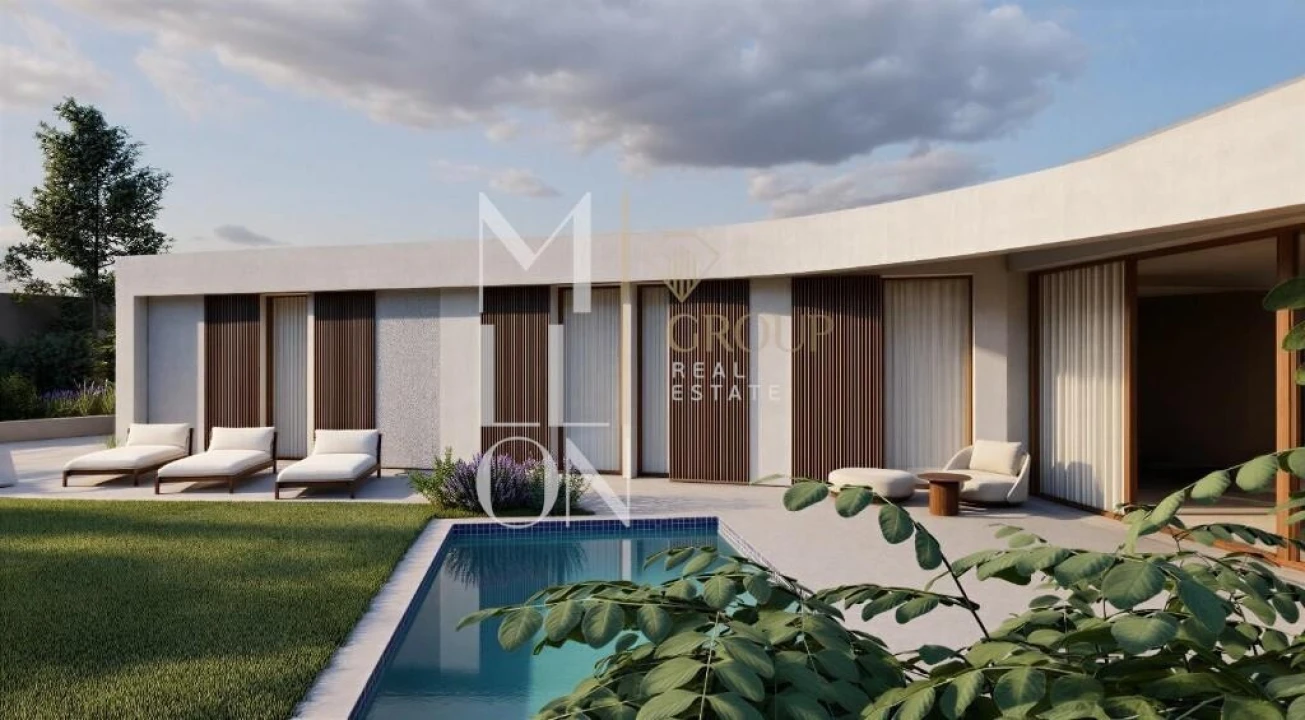 Terreno para Venda em Retorta e Tougues Foto 1