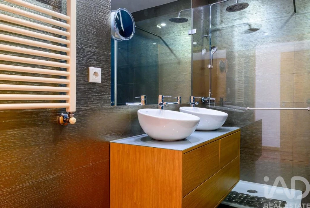 Apartamento T4 para Venda em Paredes Foto 3