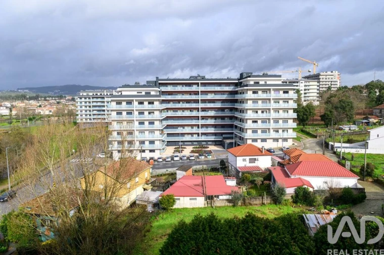 Apartamento T4 para Venda em Paredes Foto 22