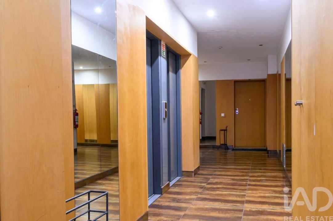 Apartamento T4 para Venda em Paredes Foto 4