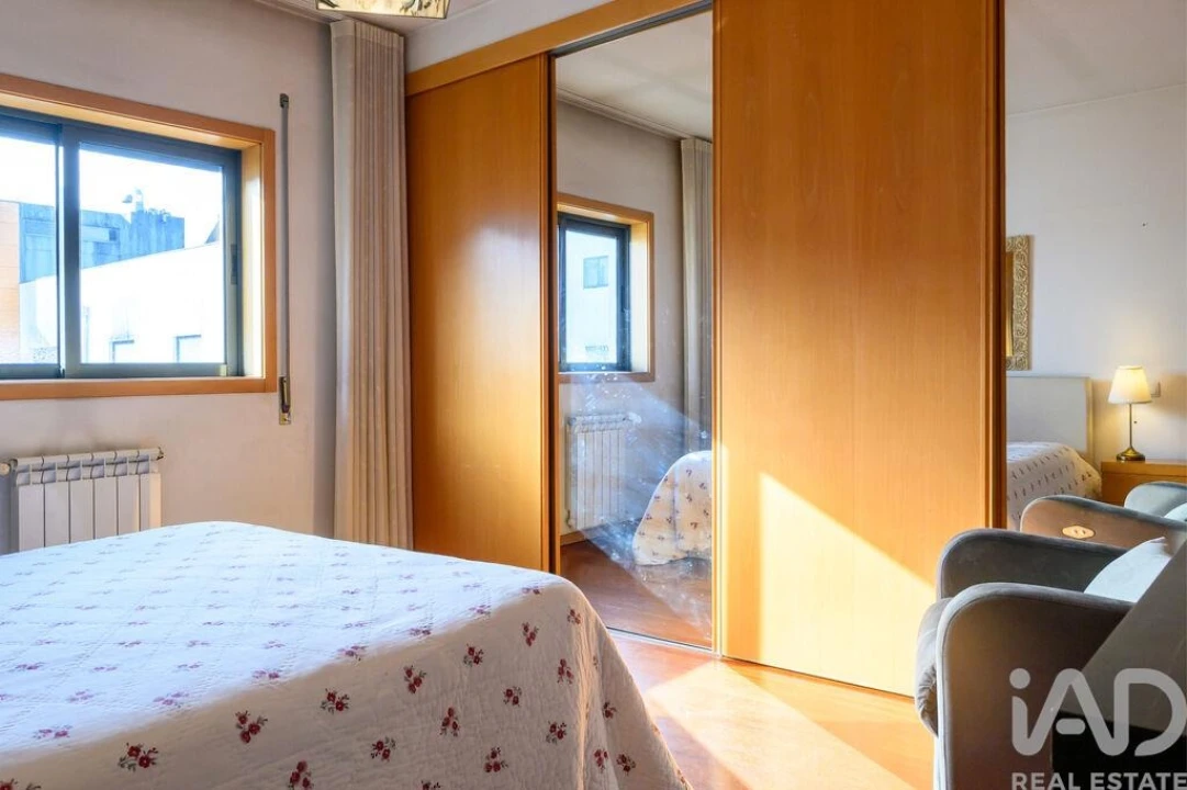 Apartamento T4 para Venda em Paredes Foto 19