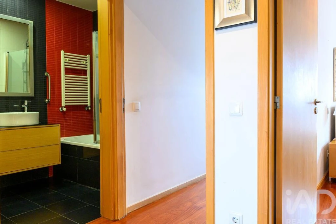 Apartamento T4 para Venda em Paredes Foto 7