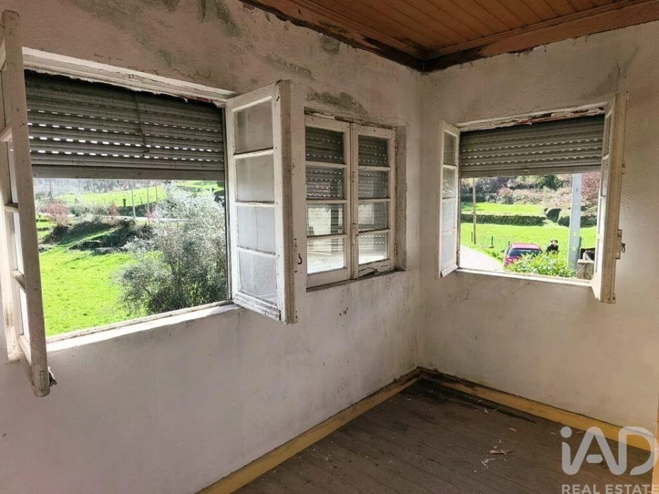 Moradia T4 para Venda em Tabua Foto 21