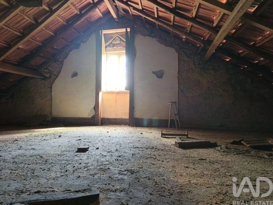 Moradia T4 para Venda em Tabua Foto 33