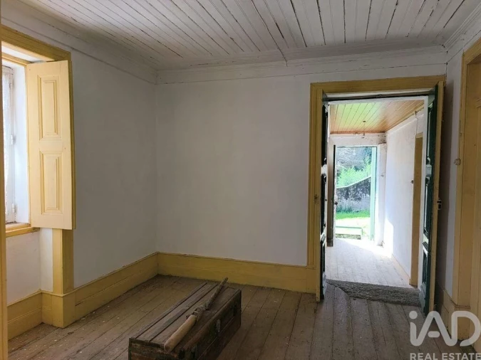 Moradia T4 para Venda em Tabua Foto 22