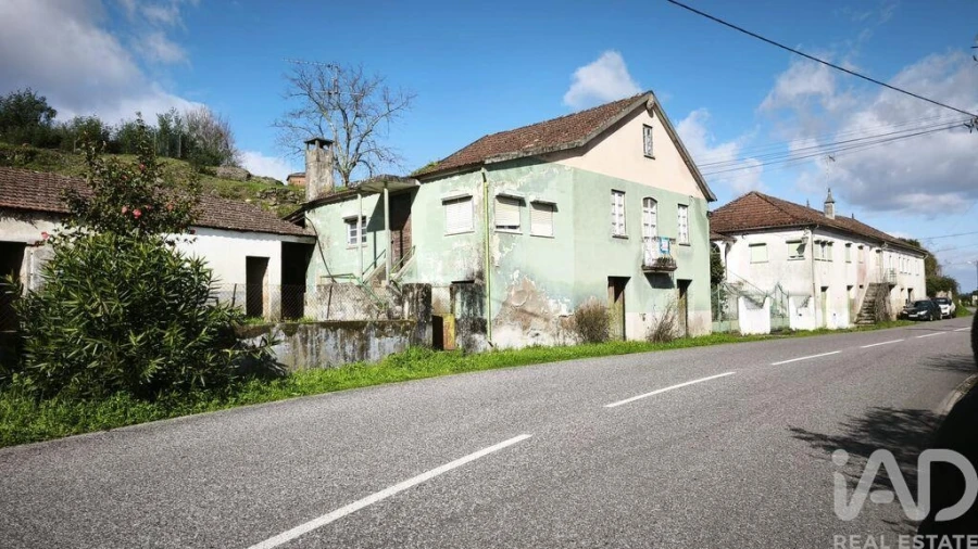 Moradia T4 para Venda em Tabua Foto 14