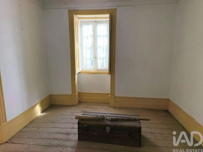 Moradia T4 para Venda em Tabua Foto 28