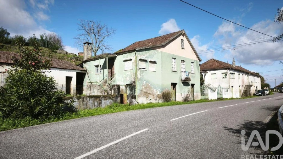 Moradia T4 para Venda em Tabua Foto 35