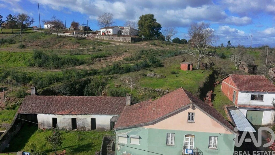 Moradia T4 para Venda em Tabua Foto 34