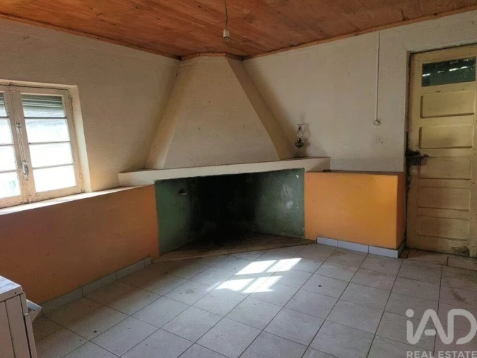 Moradia T4 para Venda em Tabua Foto 36