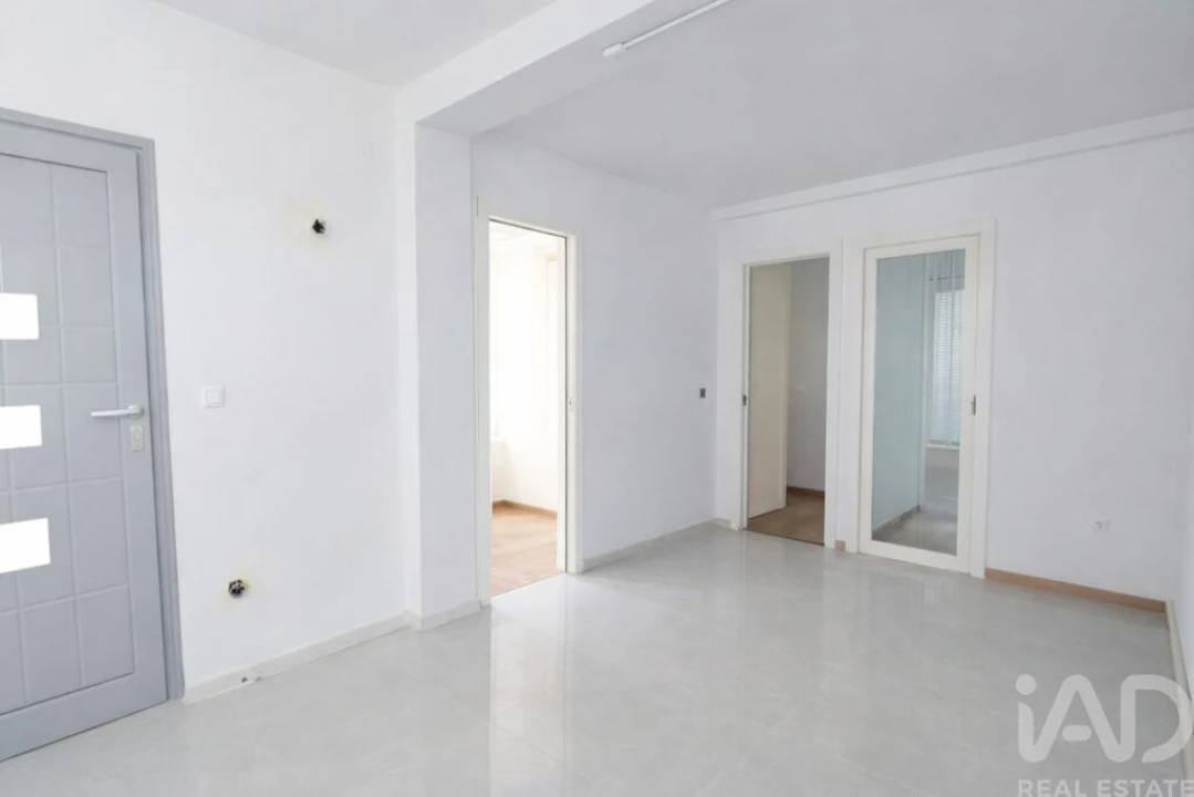 Moradia T2 para Venda em Vieira de Leiria Foto 7