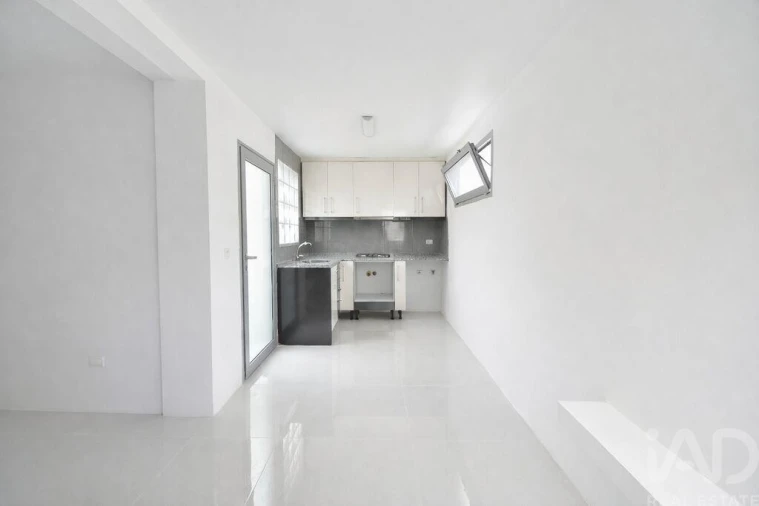 Moradia T2 para Venda em Vieira de Leiria Foto 4