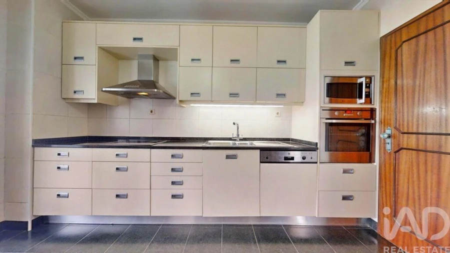 Apartamento T3 para Venda em São Mamede de Infesta e Senhora da Hora Foto 2