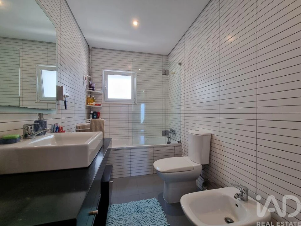 Moradia T4 para Venda em Poiares (Santo Andre) Foto 36