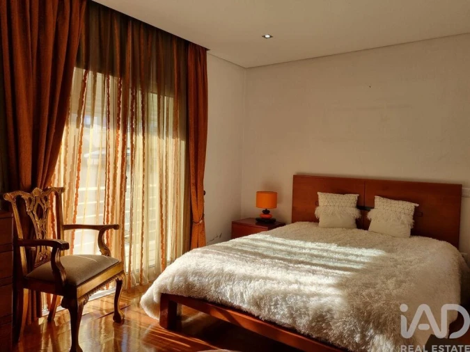 Moradia T4 para Venda em Poiares (Santo Andre) Foto 32