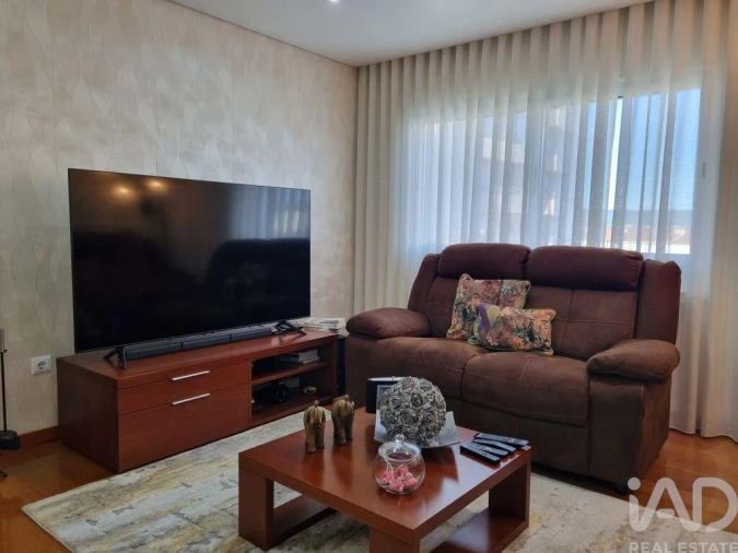 Moradia T4 para Venda em Poiares (Santo Andre) Foto 14